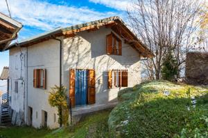 CASA INDIPENDENTE CON GIARDINO