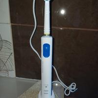 spazzolino elettrico Braun Oral B 