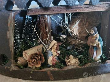 Presepe Ferro stiro antico con natività