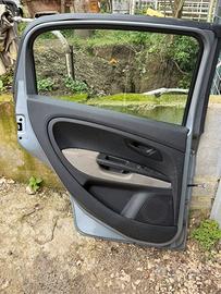 Porta posteriore lato sinistro grande punto