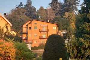 Appartamento di 160 m² con 4 locali a Lipomo