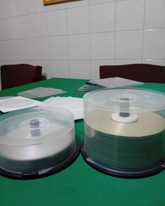 DVD e CD mai usati con custodie