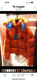 Moncler arancio tg7