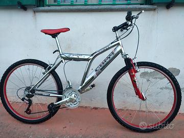Bicicletta Mountain bike 26 adulto 