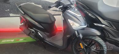 Sym Symphony 200 € 2.690,00 F.C. PARABREZZA BAULET