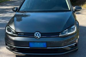 Volkswagen Golf Highline 1.5TGI 130cv DSG 07/2020
