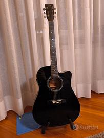 Chitarra Acustica Elettrificata