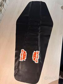 Copertina sella nera ktm selle della valle exc sx