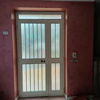 Portone in alluminio e vetro a Morolo (Fr)