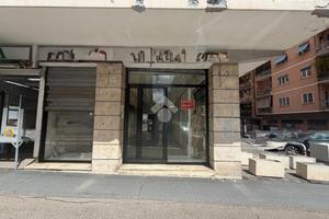 NEGOZIO A ROMA