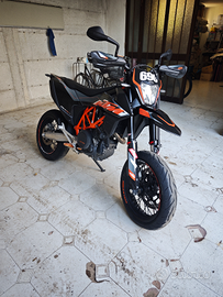 KTM 690 SMC R 2020 Solo per esperti - Telaio rotto