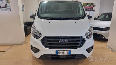 Ford Custom 170cv automatico 