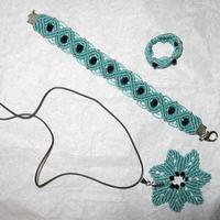 Braccialetto in macramé