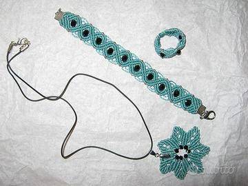 Braccialetto in macramé