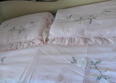 Copriletto matrimoniale antico 