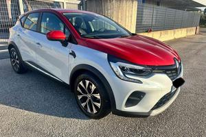 RENAULT Captur TCe 90 CV Intens