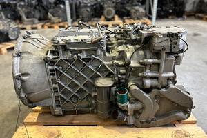 Cambio Volvo 8700 AT2412C