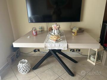 Tavolo Shally dogan estensibile