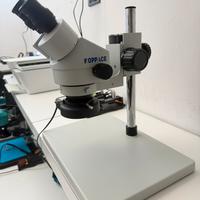Microscopio professionale nuovo