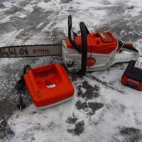 STIHL MSA 300 nuova 2 batterie e caricabatterie 