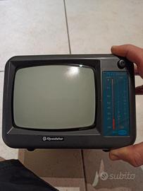 TV 5" Roadstar TVM-5002E B/N vintage