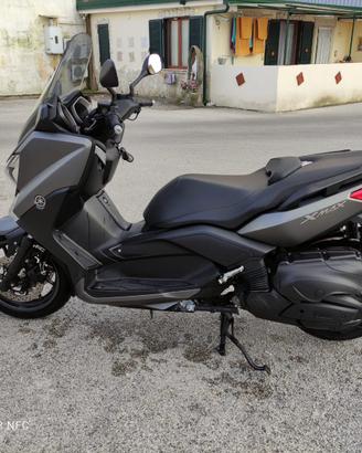X max 400 ABS