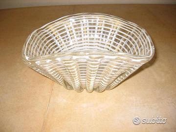 1930 Ciotola in vetro lattimo e oro di Venini