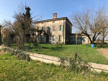 CASA DI CORTE A SAN GIORGIO BIGARELLO