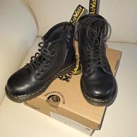 Dr. Martens stivaletti nr. 26