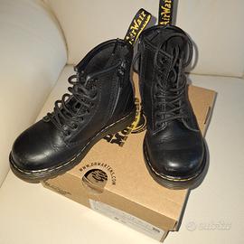 Dr. Martens stivaletti nr. 26