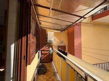3 LOCALI A NAPOLI