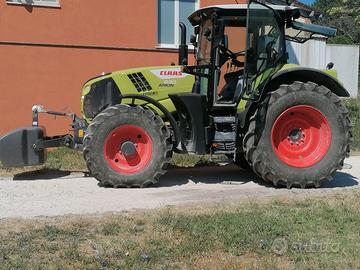 Claas Arion 630