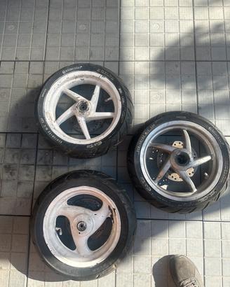 Coppia cerchi sr e anteriore f12