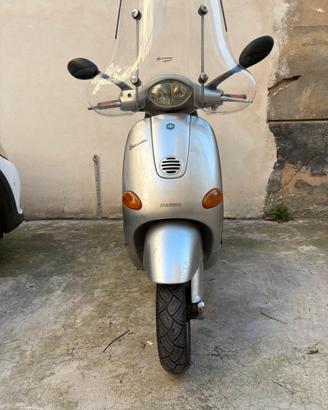 Vespa 125 ET4