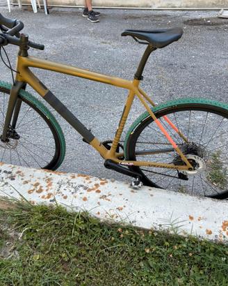 bicicletta da ciclocross
