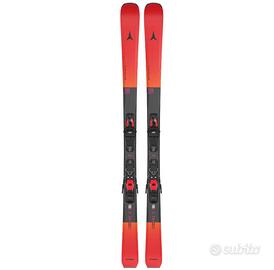 Sci Discesa Intermedio Dynastar con Attacchi