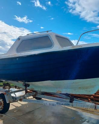 Barca cabinata Vega 550