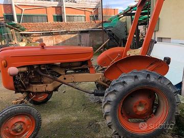 Trattrice Agricola 211/R