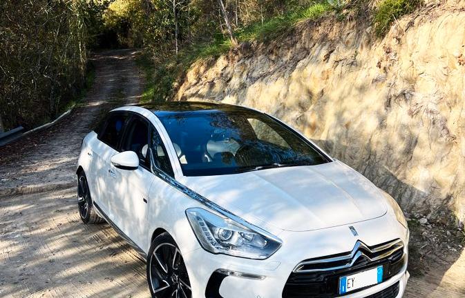 Ds5 Hybrid full optional