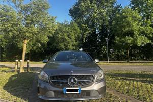 Mercedes classe  A160 Benzina Neopatentati