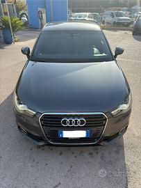 Audi a1 tdi 1600 105cv 2011