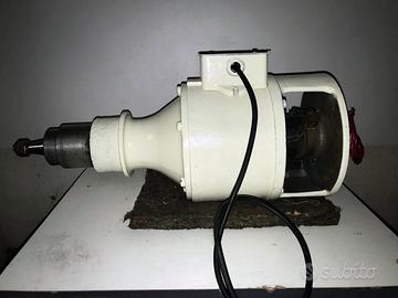 Motore per centrifuga