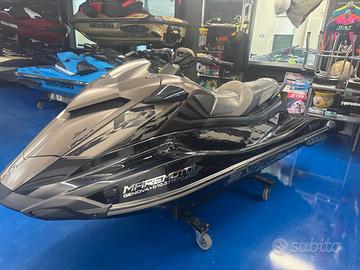 Moto d'acqua Yamaha GP1800 R SVHO 2022 con 100 ore