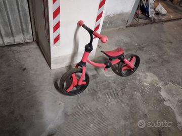 Biciclettina da bambino no pedali