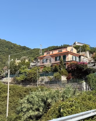 BIFAMILIARE A CHIAVARI
