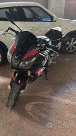 Aprilia tuono V4
