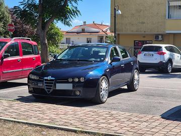 Alfa 159 1.9jtdm 150cv sedan km0