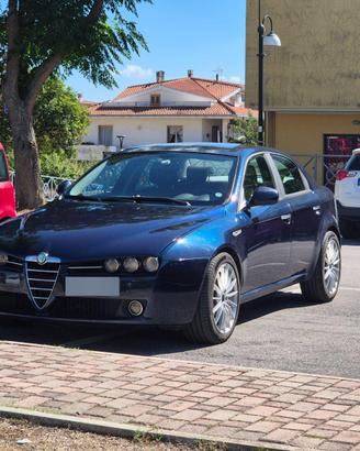 Alfa 159 1.9jtdm 150cv sedan km0