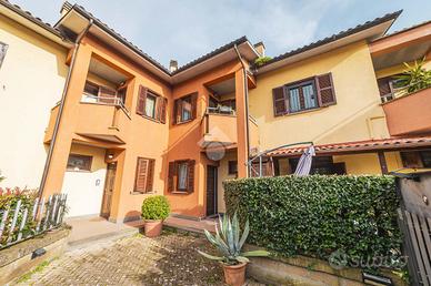 VILLA A SCHIERA A CELLENO