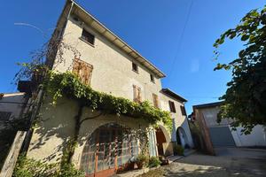 CASA DI CORTE A MUSSOLENTE